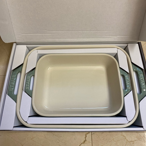 Staub 2-Piece Eucalyptus Green Ceramic Baking Dish Set- New in Box - Picture 2 of 6